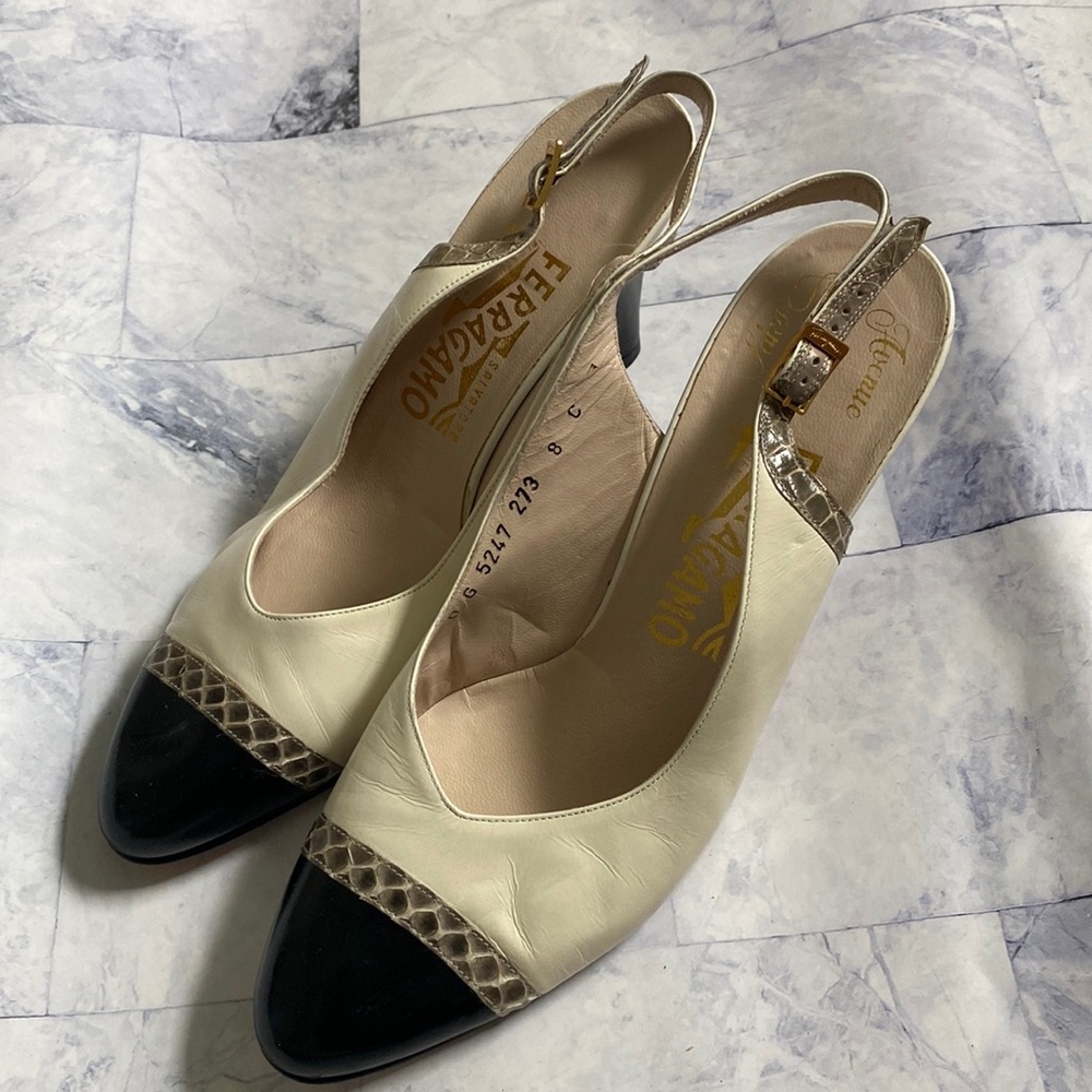 Salvatore Ferragamo Low Pumps